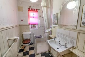 Photo 8- click for photo gallery